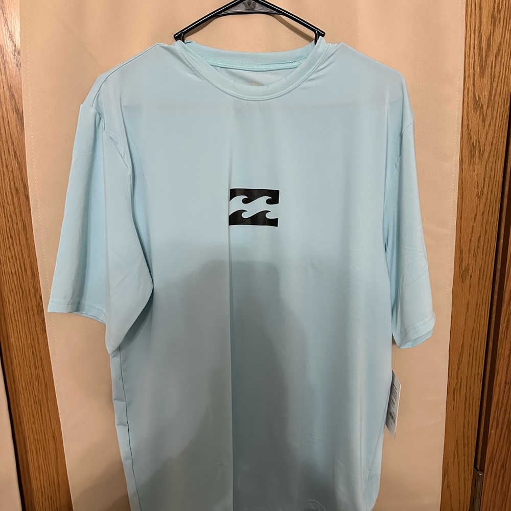 NWT Men’s Billabong Rash Guard